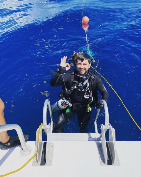 Oscar Paez, PADI Master Scuba Diver Trainer - Instructors, Instructor | Rainbow Reef Dive Center, Key Largo, Florida Keys image